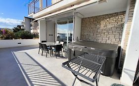 Astramaris Apartments